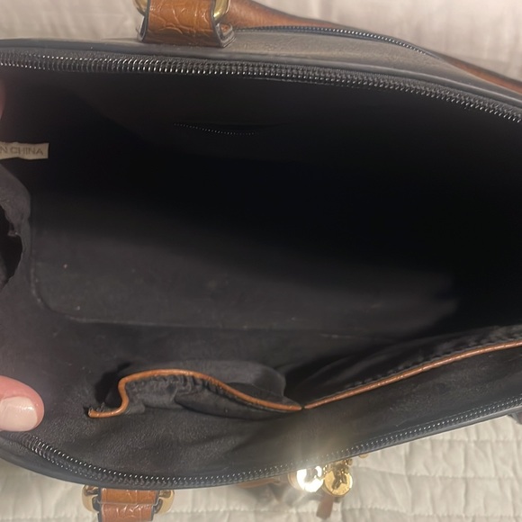 Purse - Picture 2 of 5